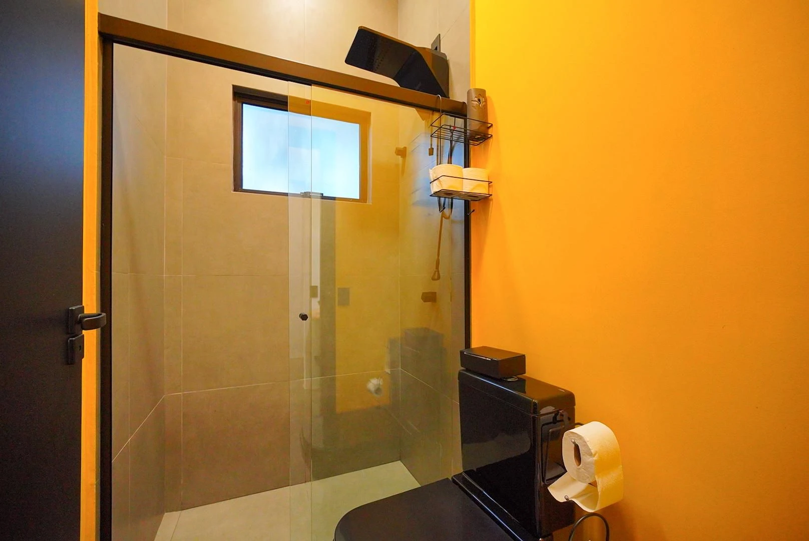 Lavavajillas y 5 dormitorios: casa de 330 m² — photo 41