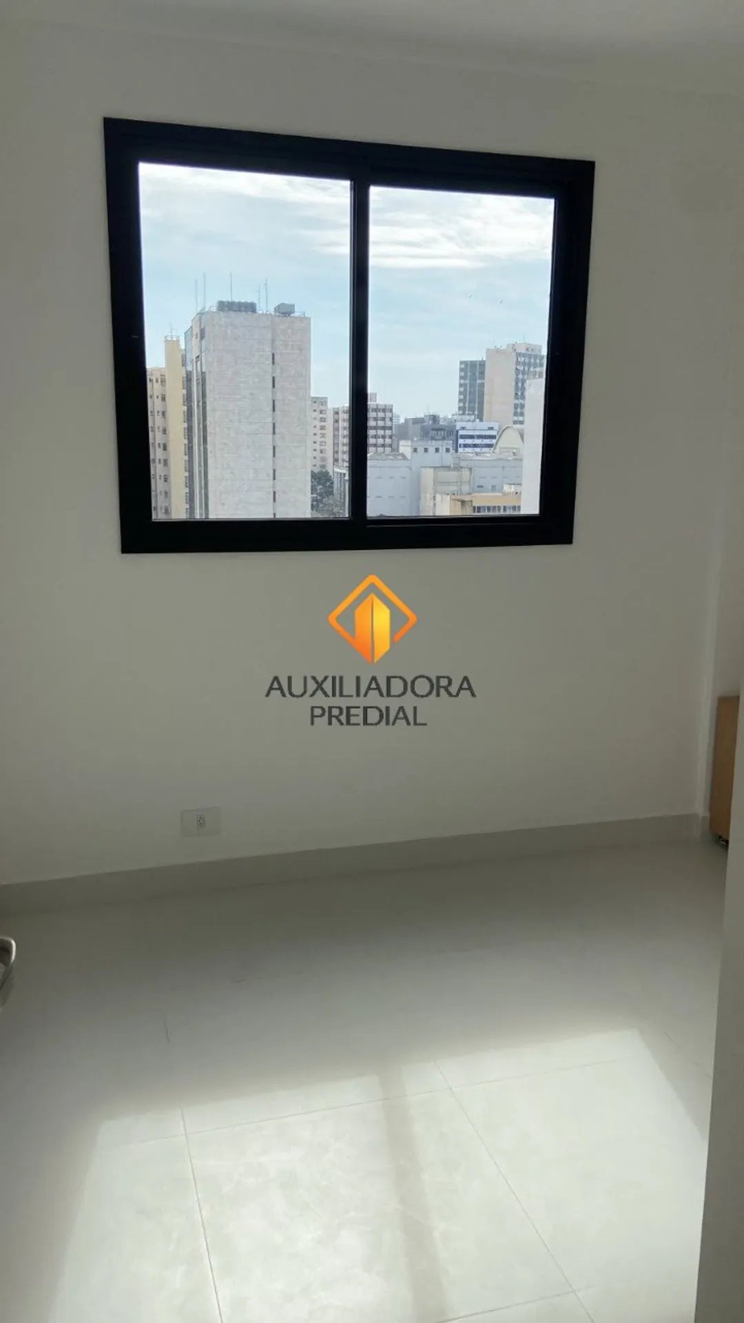 Apartamento mobiliado com 2 quartos e varanda fechada — photo 34
