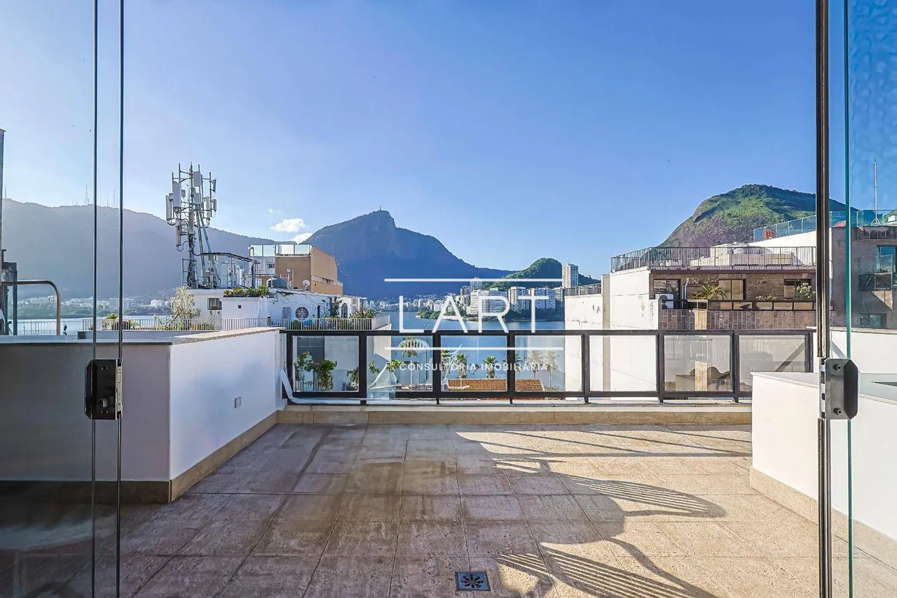 Apartamento com 3 quartos e 3 banheiros, 220 m² — photo 12