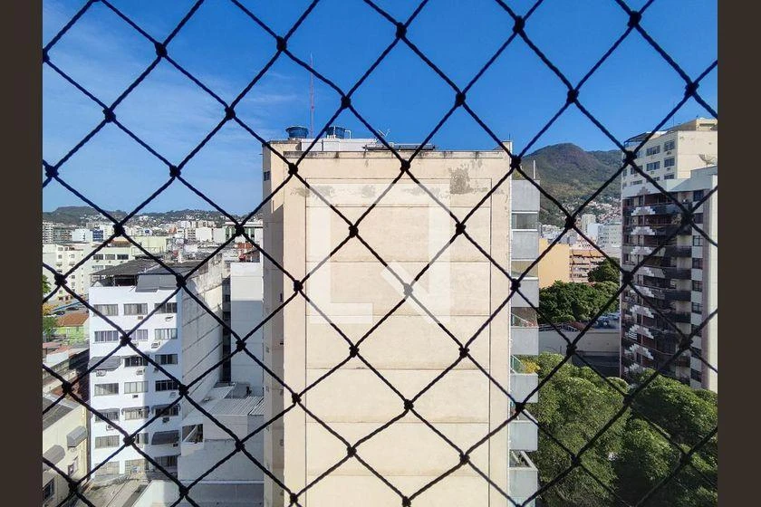 3-bedroom apartment with a mountain view — photo 47