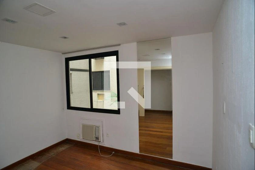 Apartamento de 4 quartos com 215 m² e varanda envidraçada — photo 27