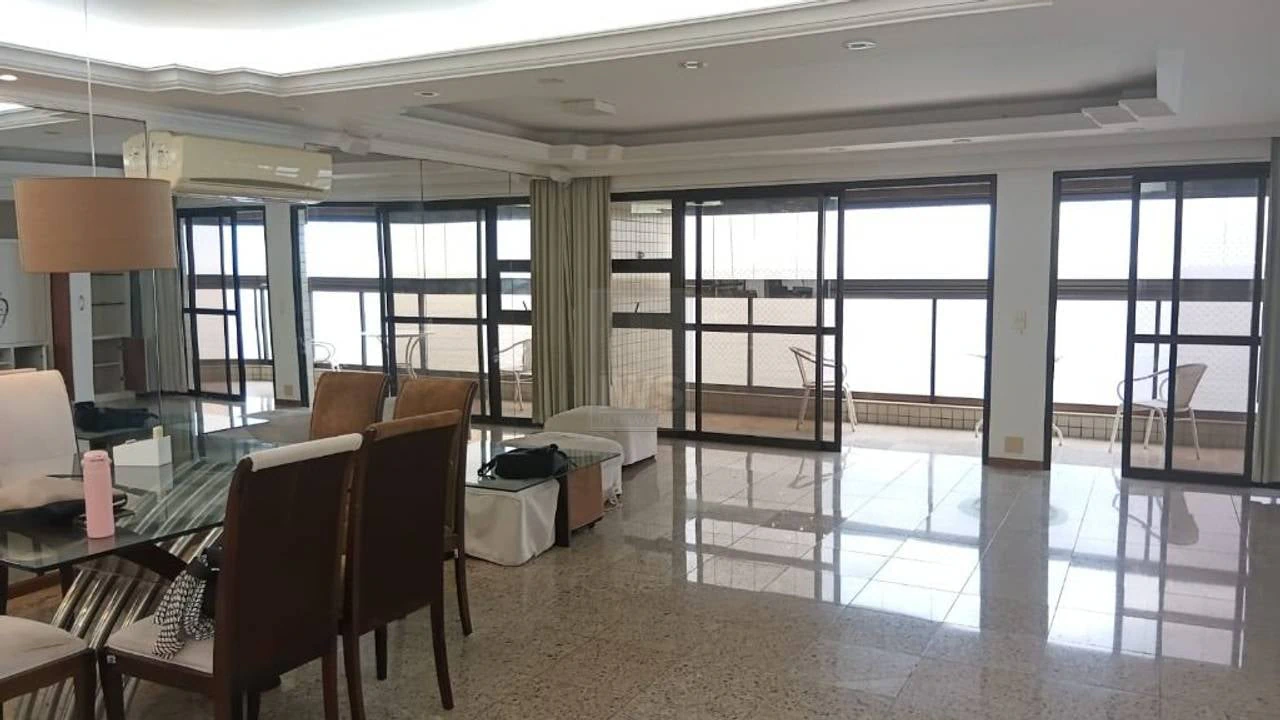 3-bedroom apartment in a building with a sauna — photo 3