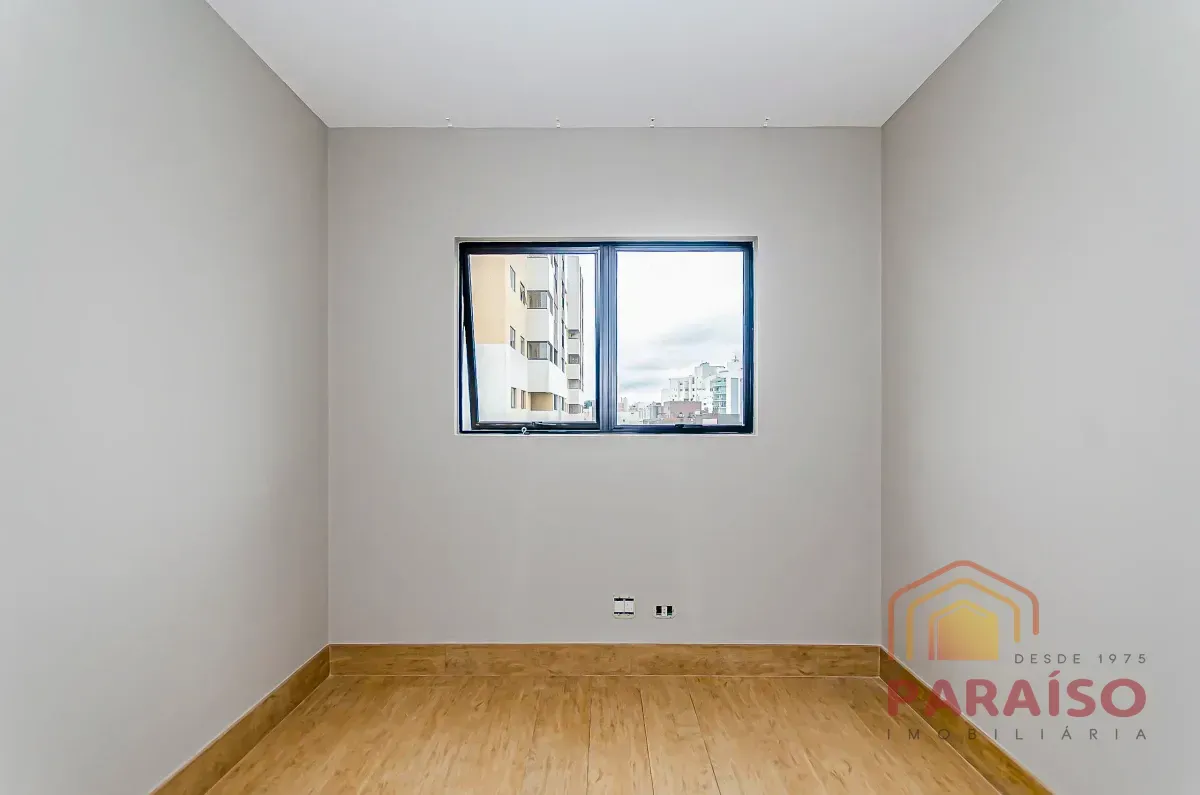 3-bedroom apartment in a building with a gym — photo 26