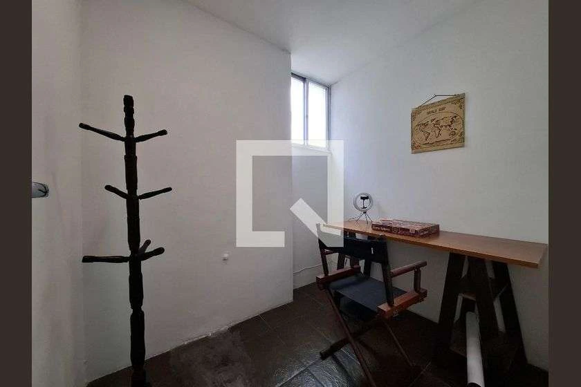 Rental apartment with 4 bedrooms and 2 bathrooms — photo 26