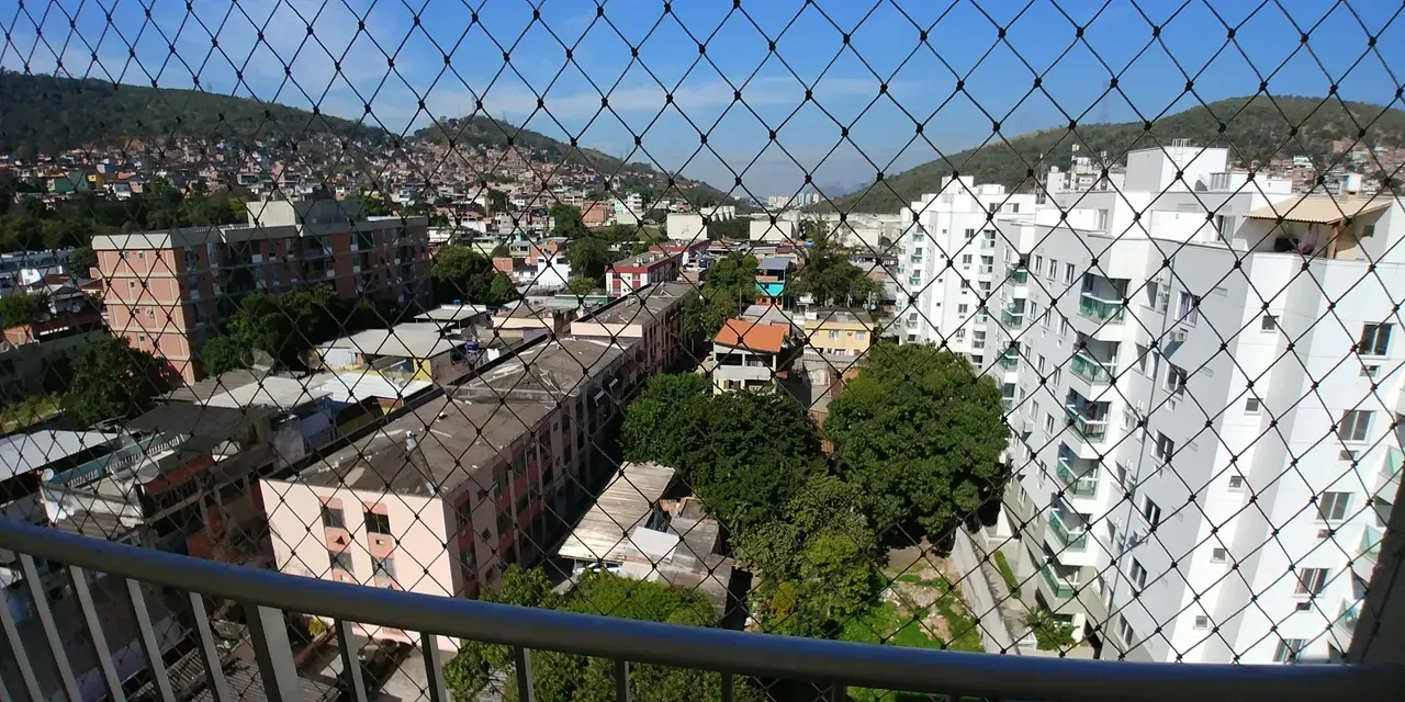 Unfurnished apartment with 3 bedrooms and 2 bathrooms — photo 18