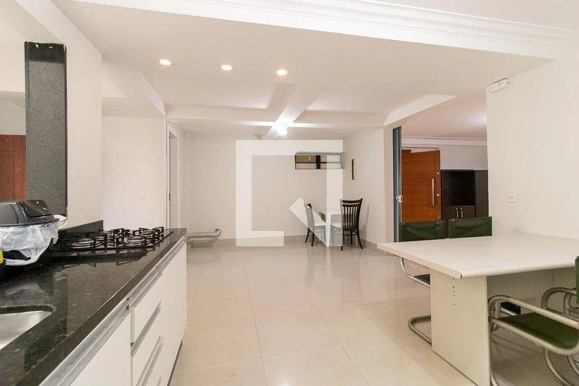 Rental house with 5 bedrooms and 290 m² — photo 8