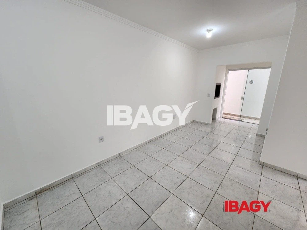 Parrilla privada y 2 dormitorios: departamento de 55 m² — photo 8