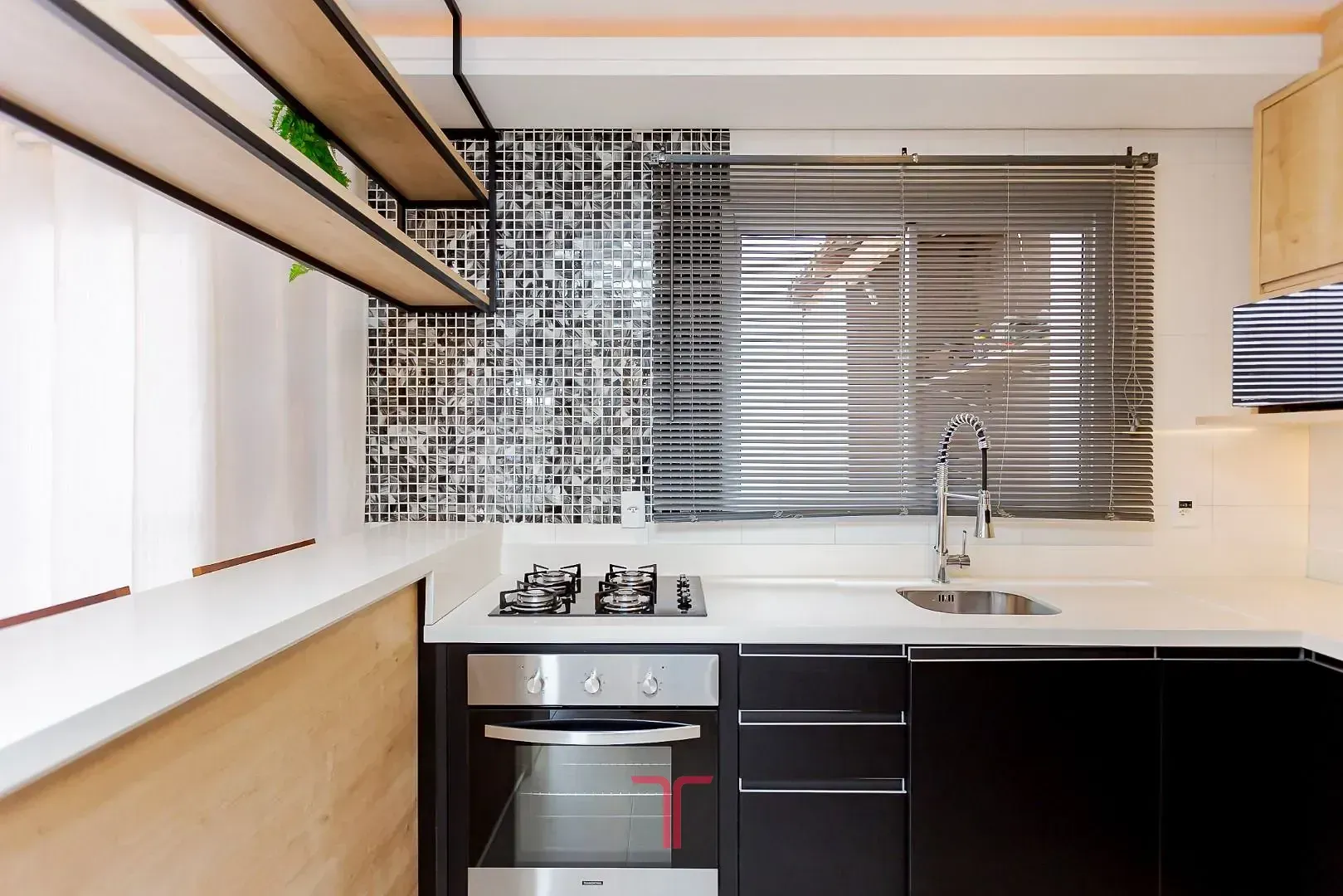 House with open-plan kitchen and 2 bedrooms — photo 24