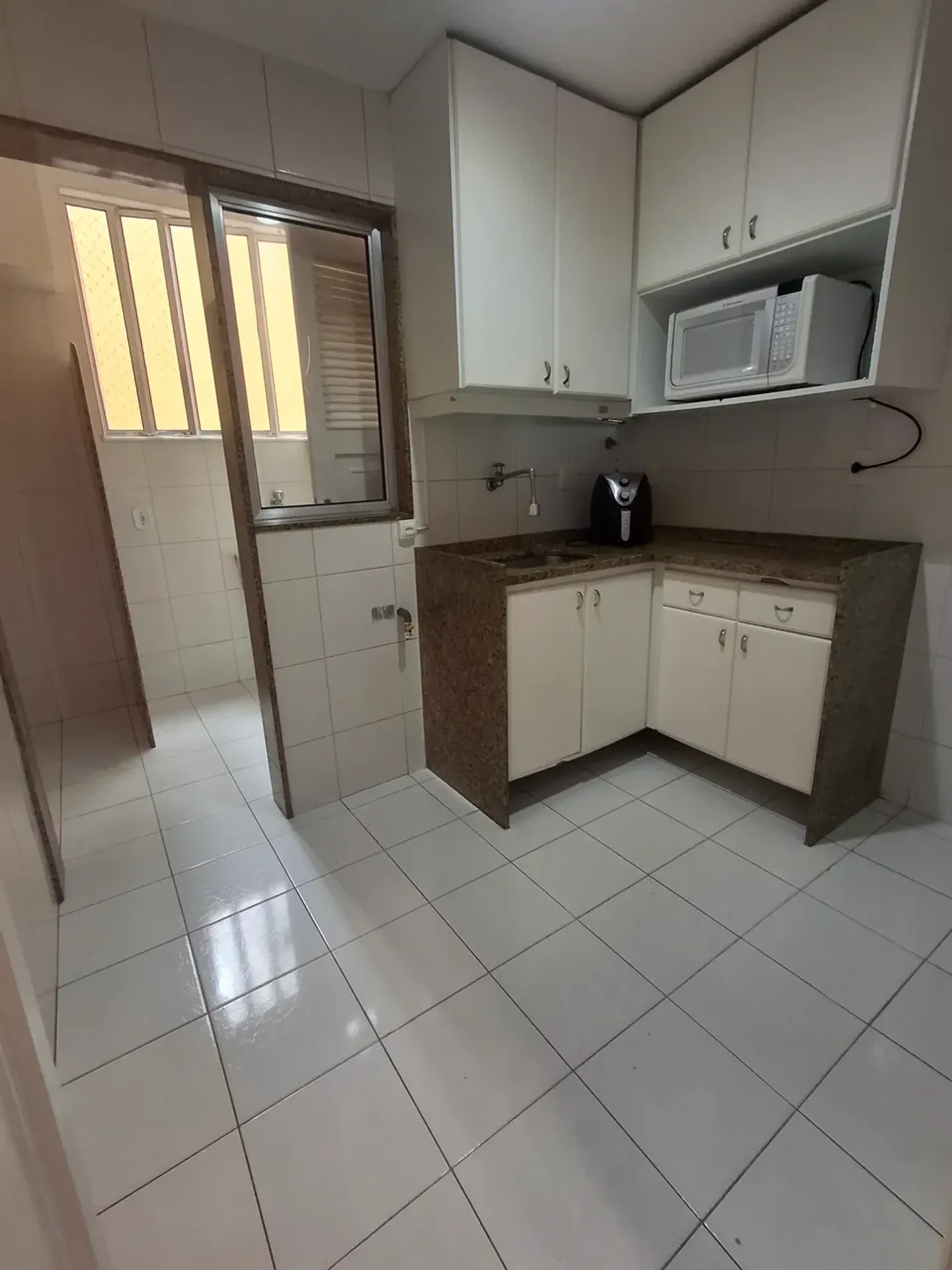 2-bedroom apartment, 1 with its own bathroom, 70 m² — photo 25