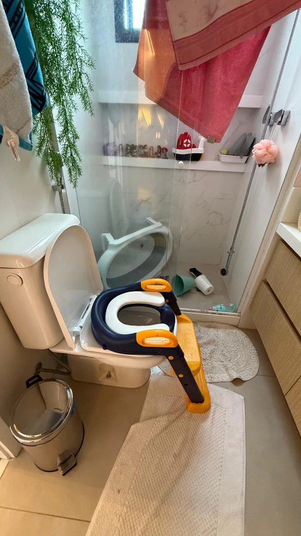 Apartamento mobiliado com 3 suítes e varanda de vidro — photo 16