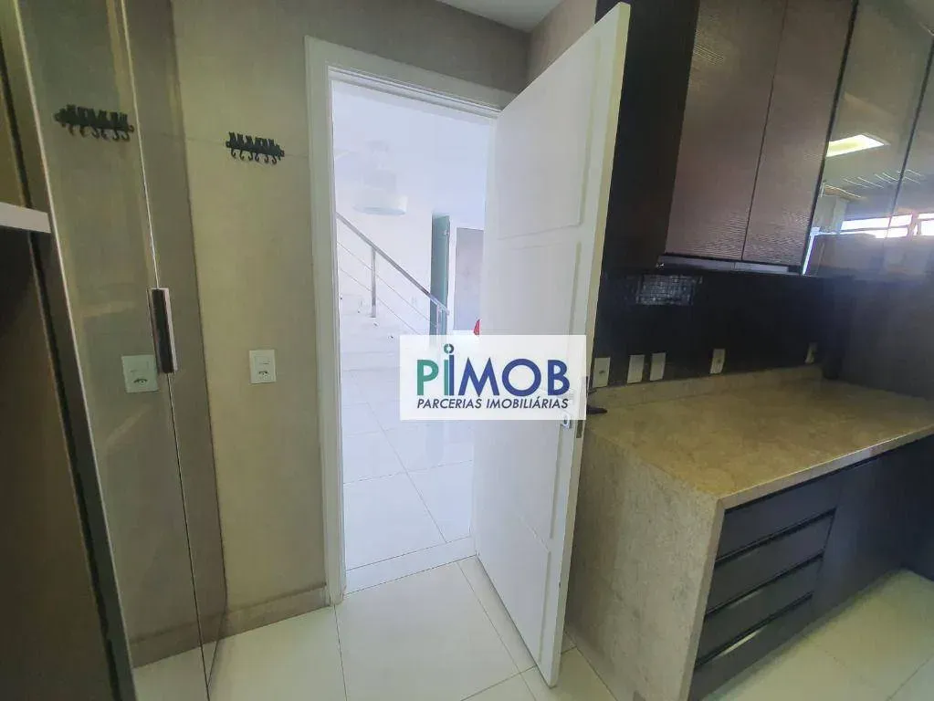 Furnished penthouse with 4 bedrooms and jacuzzi — photo 70