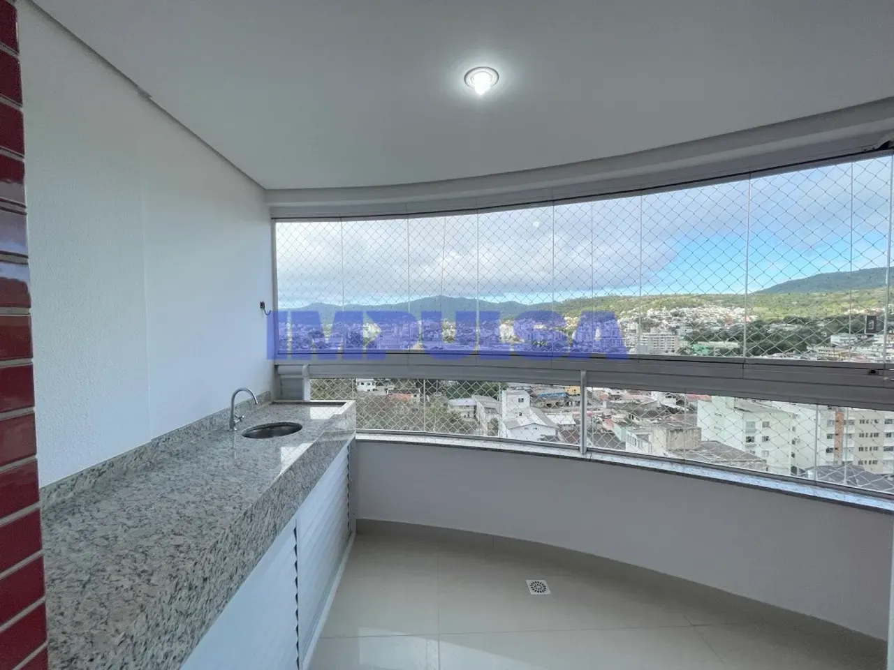 Apartamento de 3 dormitorios con suite y 2 plazas
