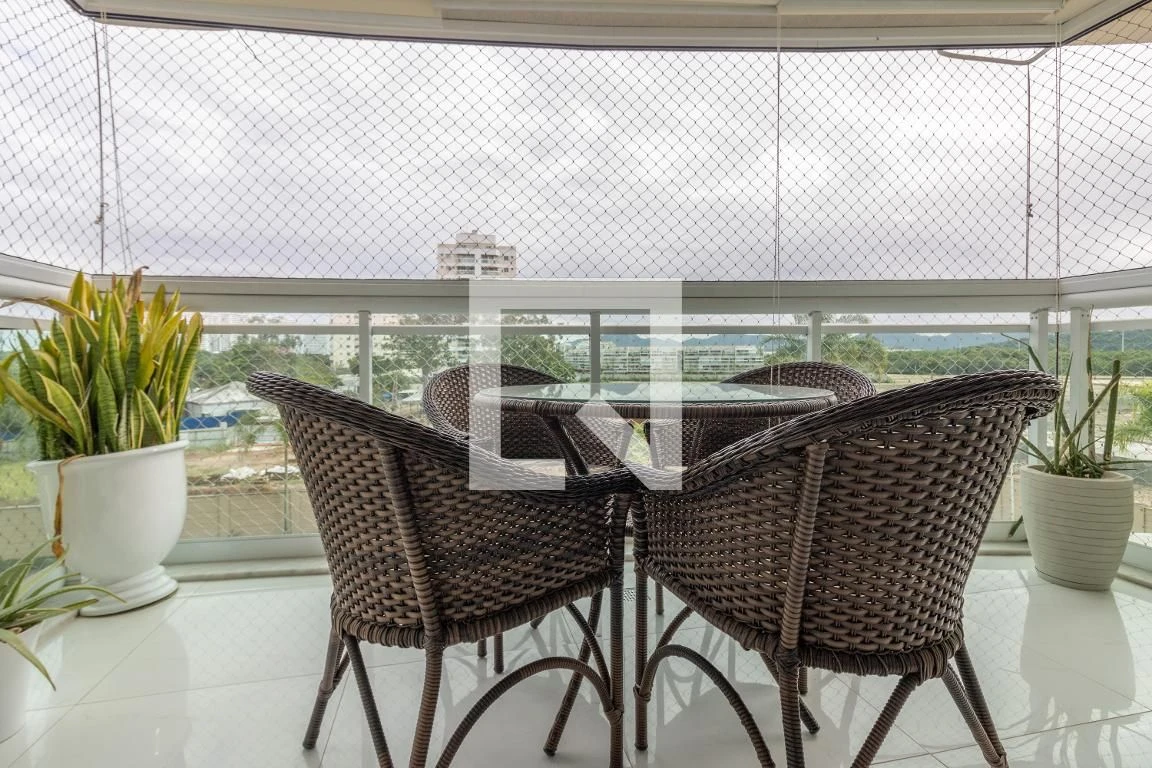 2 quartos e varanda envidraçada: apartamento de 67 m² — photo 3