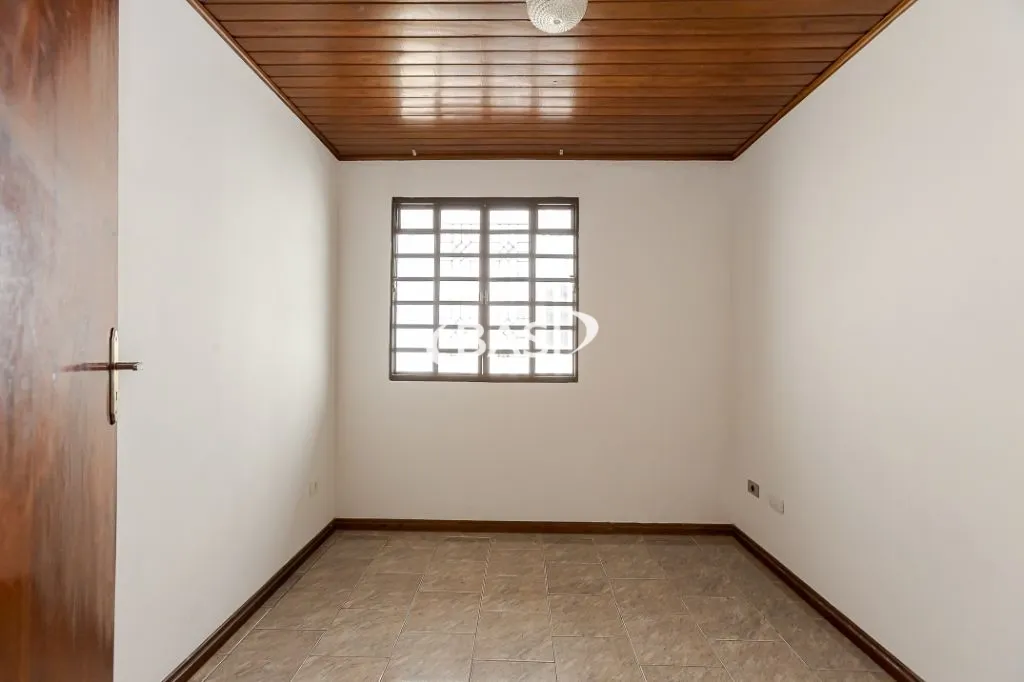 Unfurnished house with 4 bedrooms and shared BBQ area — photo 20