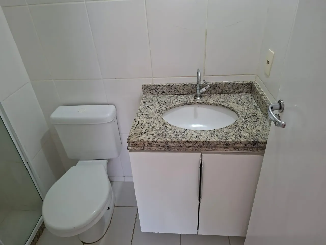Apartamento sem mobília com 3 quartos e varanda — photo 20