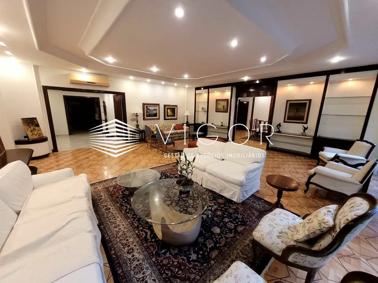 Furnished 347 m² apartment on the 2nd floor, 4 bedrooms — photo 23