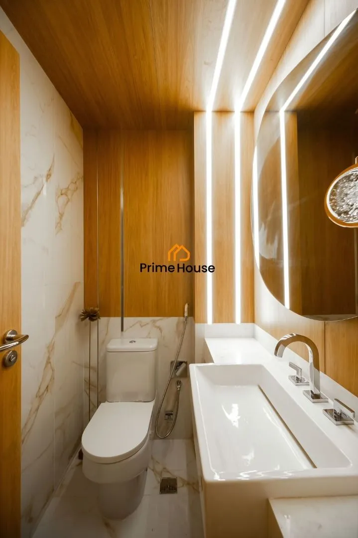 Furnished 4-bedroom apartment with 266 m² — photo 14