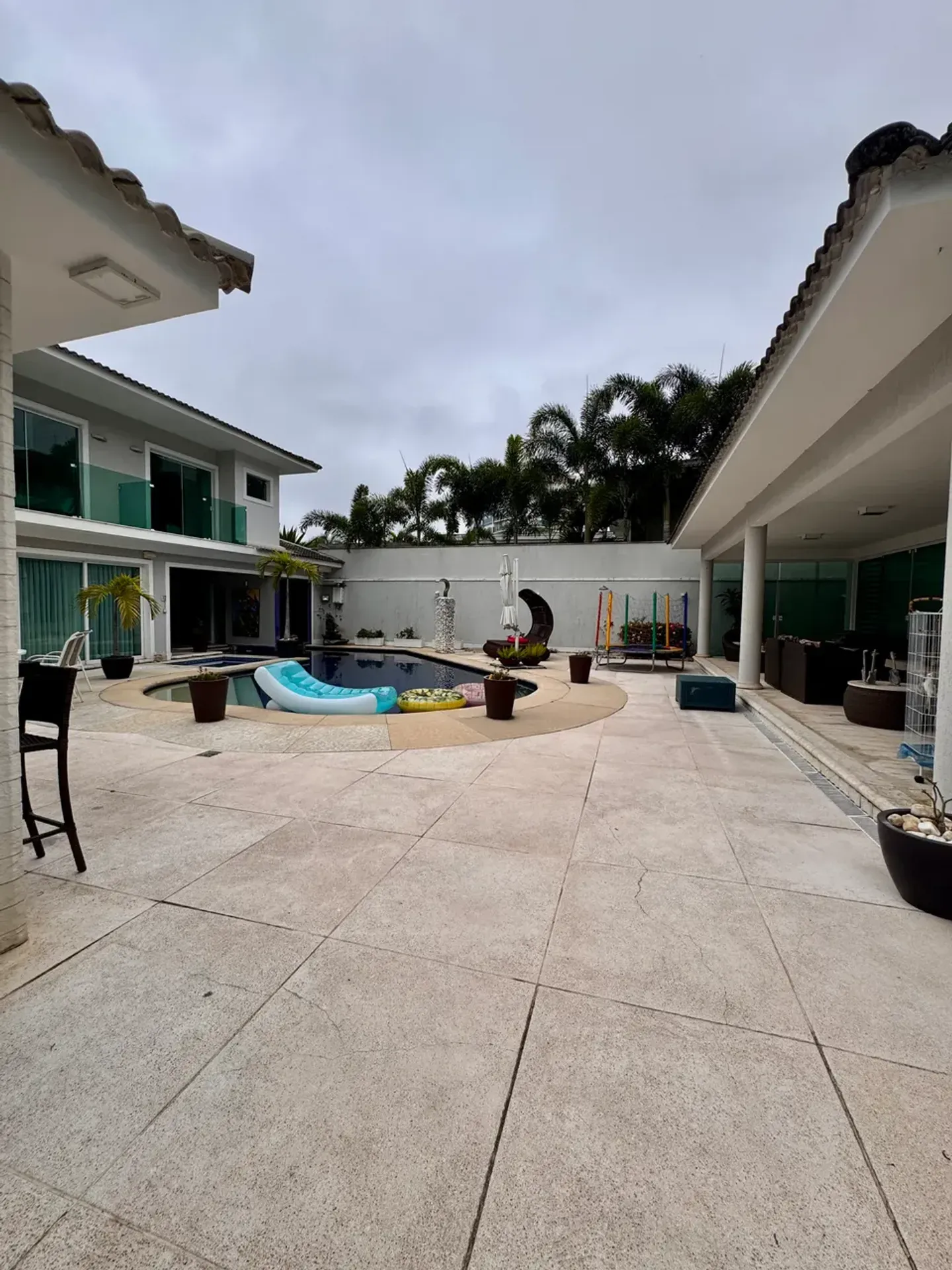 Casa amueblada de 1000 m² con 6 suites y 4 plazas — photo 37