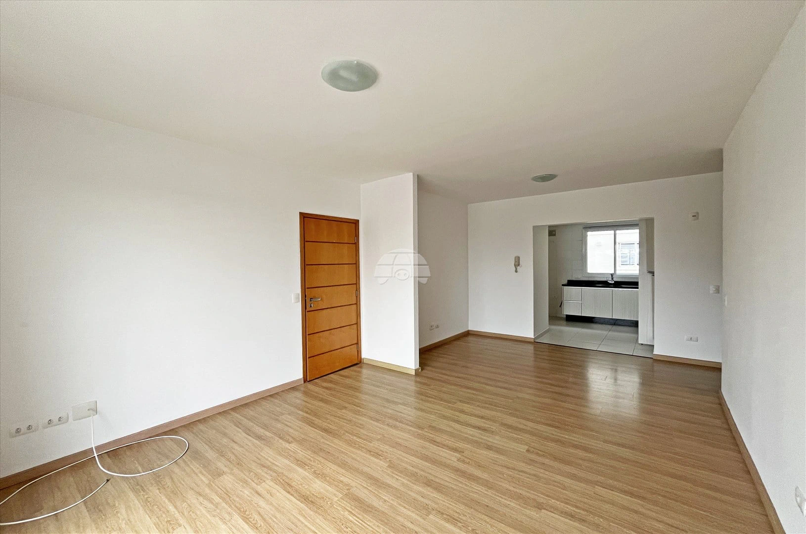 Apartment, 150 m², with wood or laminate floors — photo 8