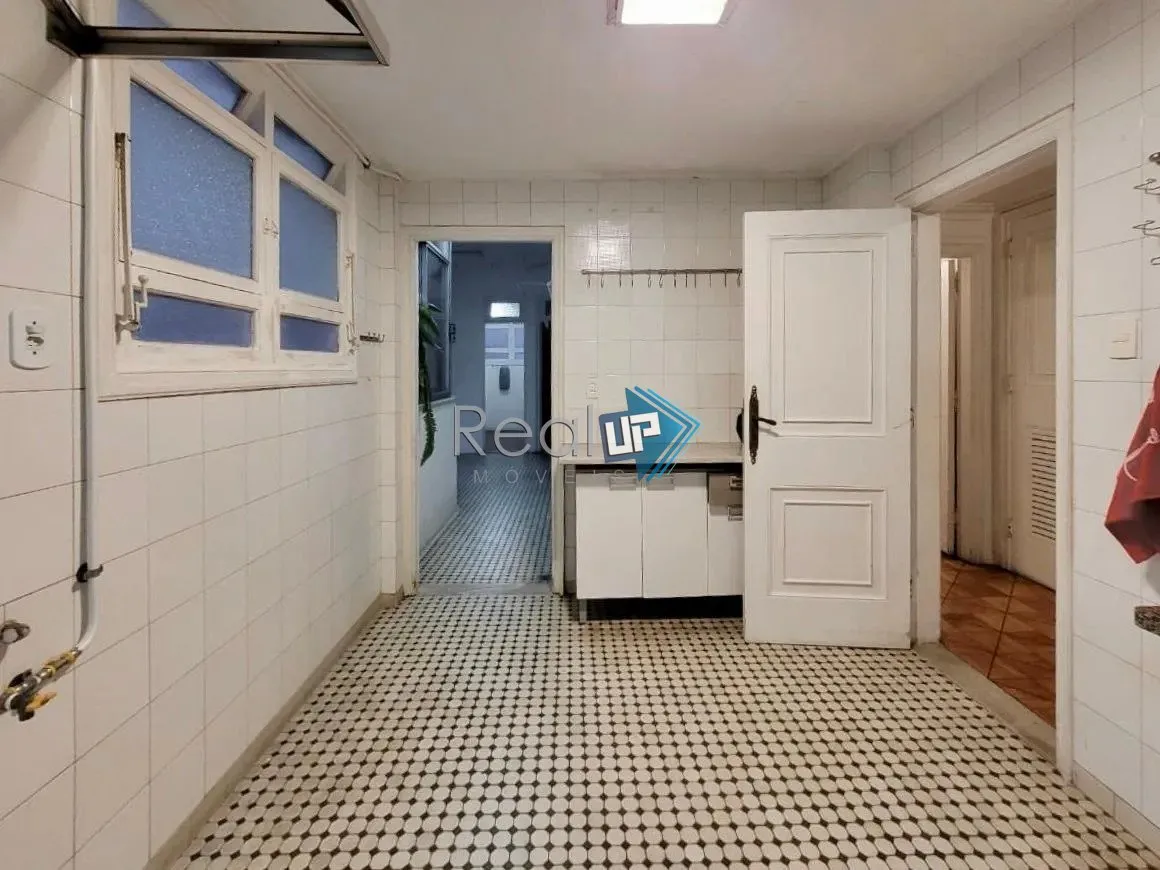 Apartamento para locação com 5 dormitórios e janelas do chão ao teto — photo 48