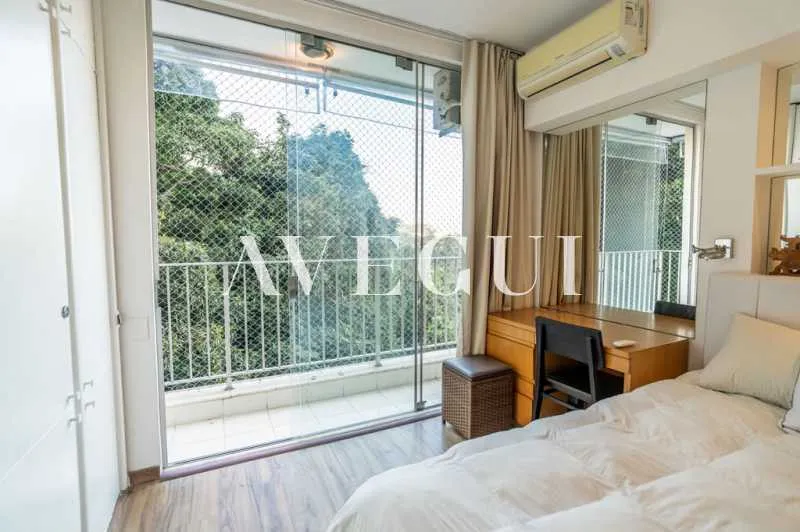 Furnished apartment with 4 bedrooms and 4 bathrooms — photo 6