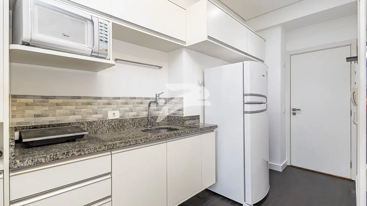 Apartamento amueblado de 1 dormitorio con balcón — photo 5