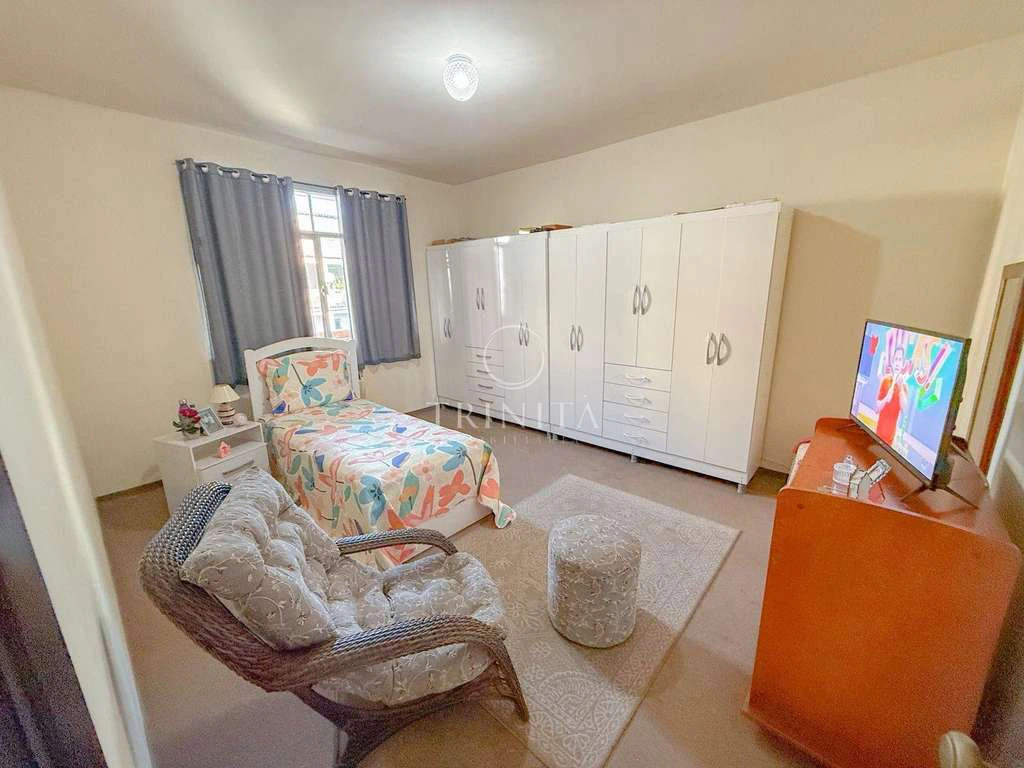 Triplex house with 6 bedrooms and 698 m², 6 parking — photo 7