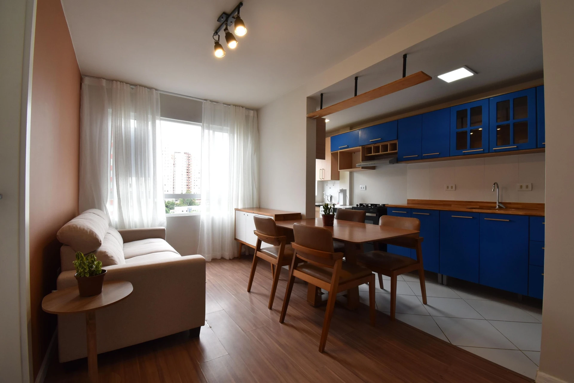 Apartamento mobiliado de 1 quarto com varanda envidraçada — photo 12
