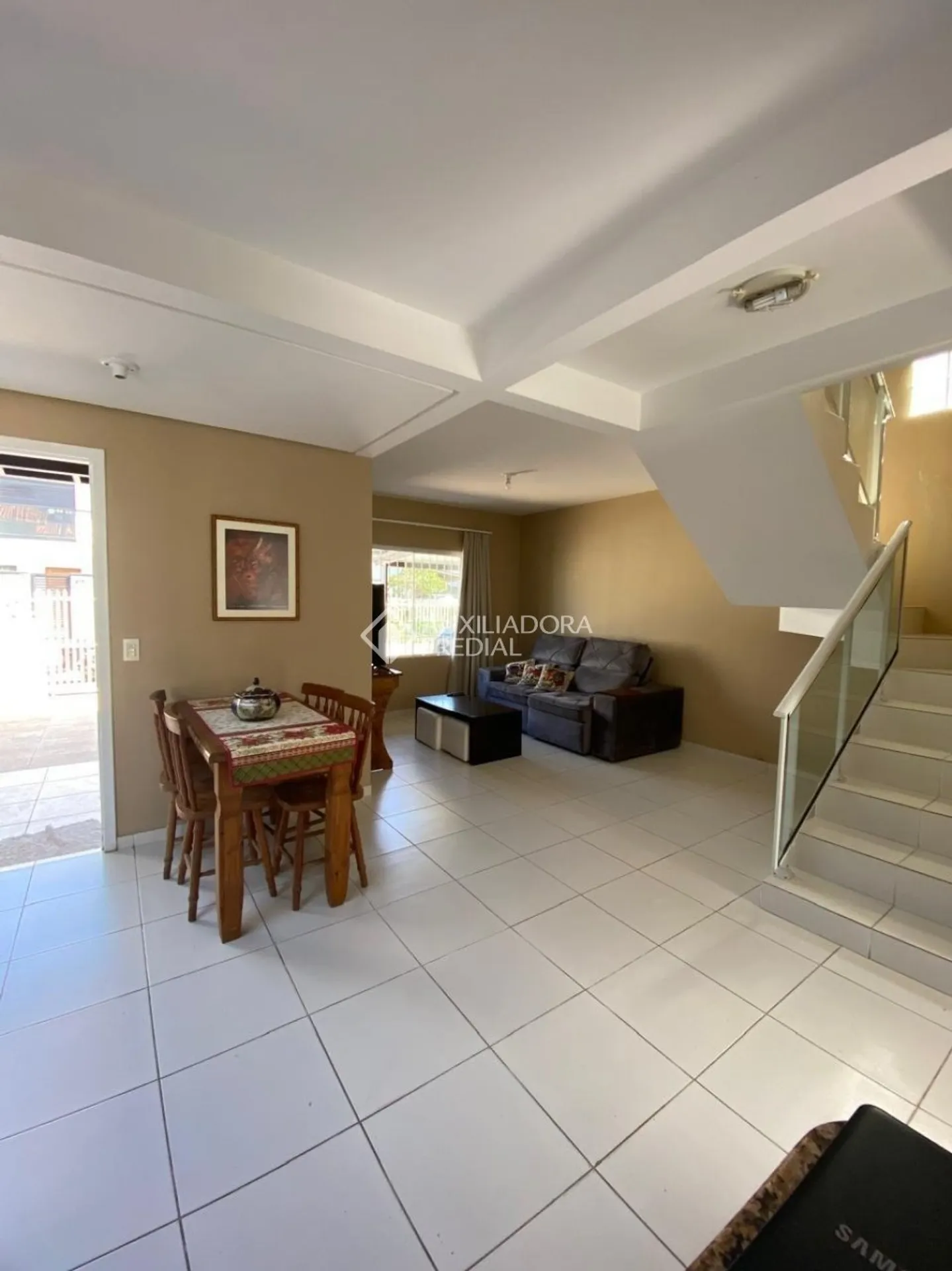 Furnished 3-bedroom house with 200 m² and parking
