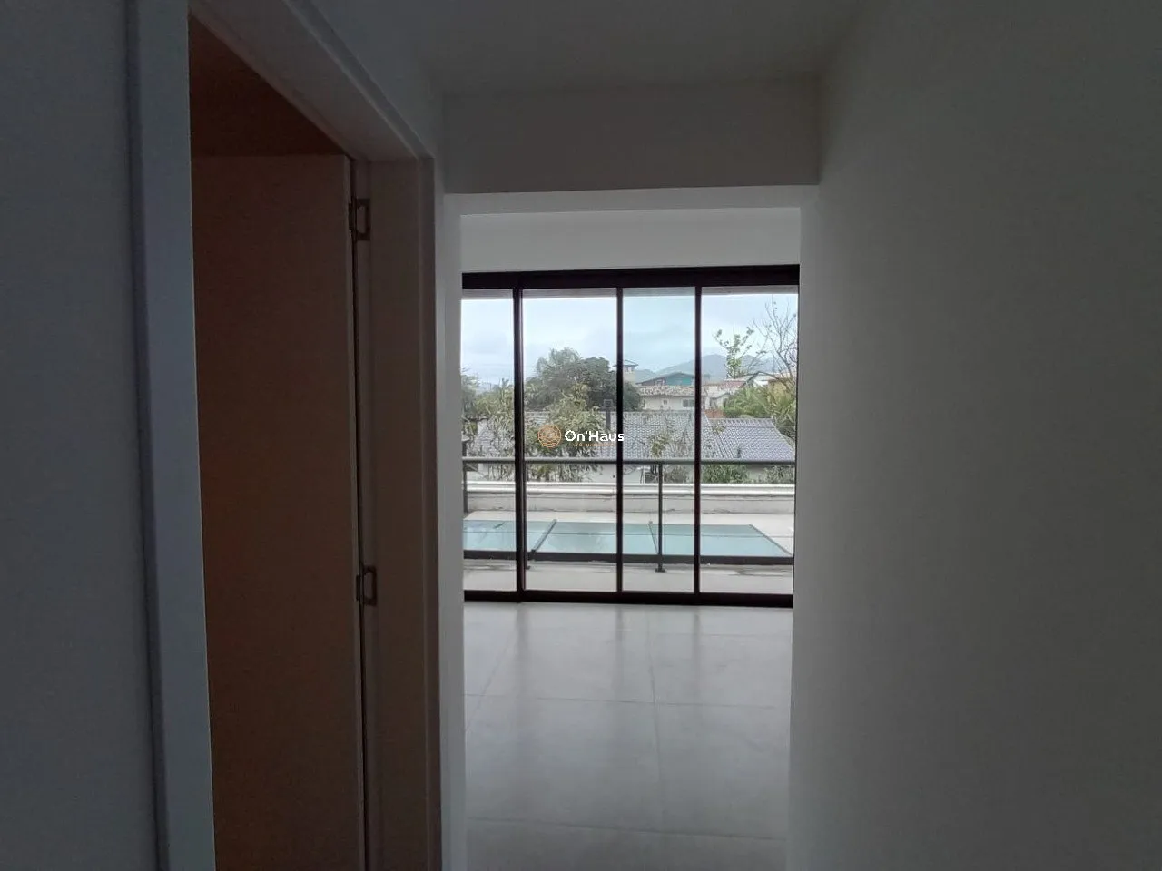 Rental house with 6 en-suite bedrooms and 513 m² — photo 39