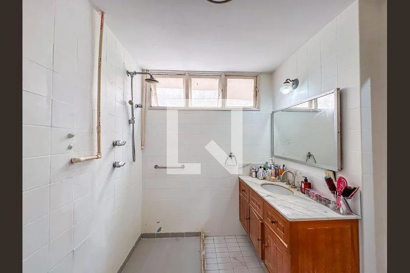Apartamento de 4 habitaciones con 221 m² y 2 plazas — photo 42