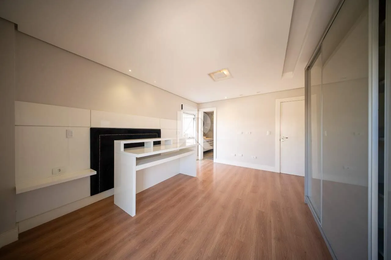 House, 441 m², with a private BBQ