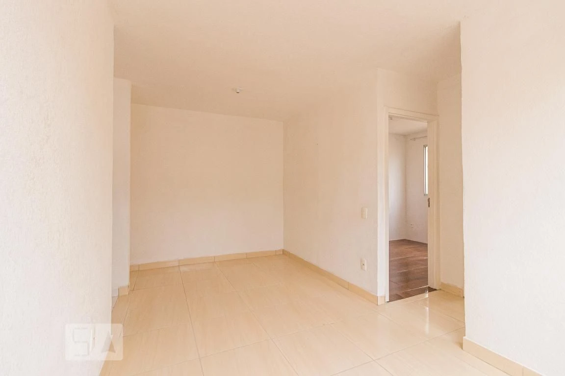 Apartamento sem mobília com cozinha fechada e 2 quartos — photo 14