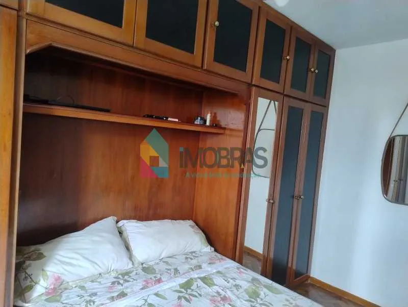 Furnished apartment with 2 bedrooms and a city view — photo 16