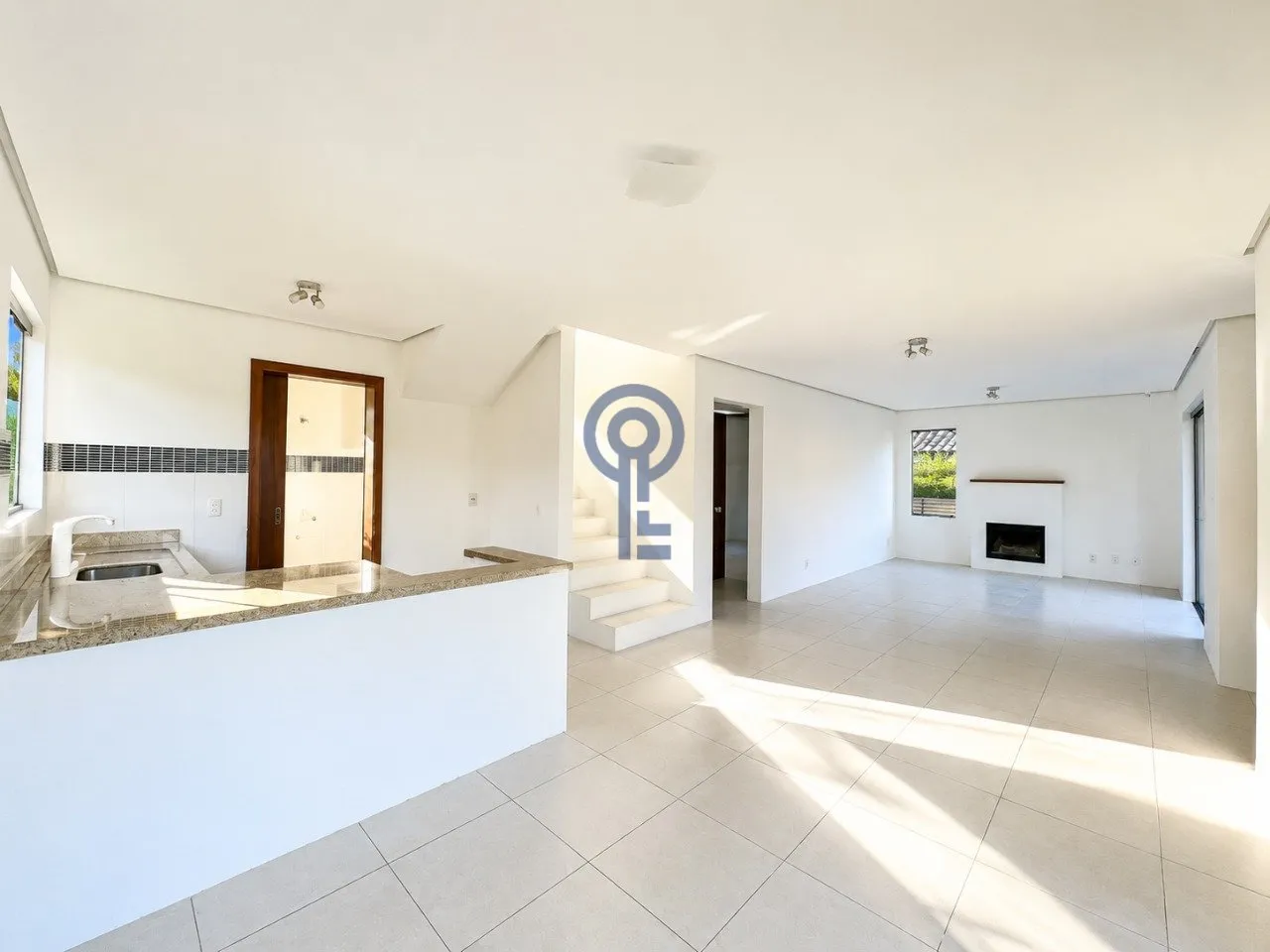 2-bedroom house with floor-to-ceiling windows