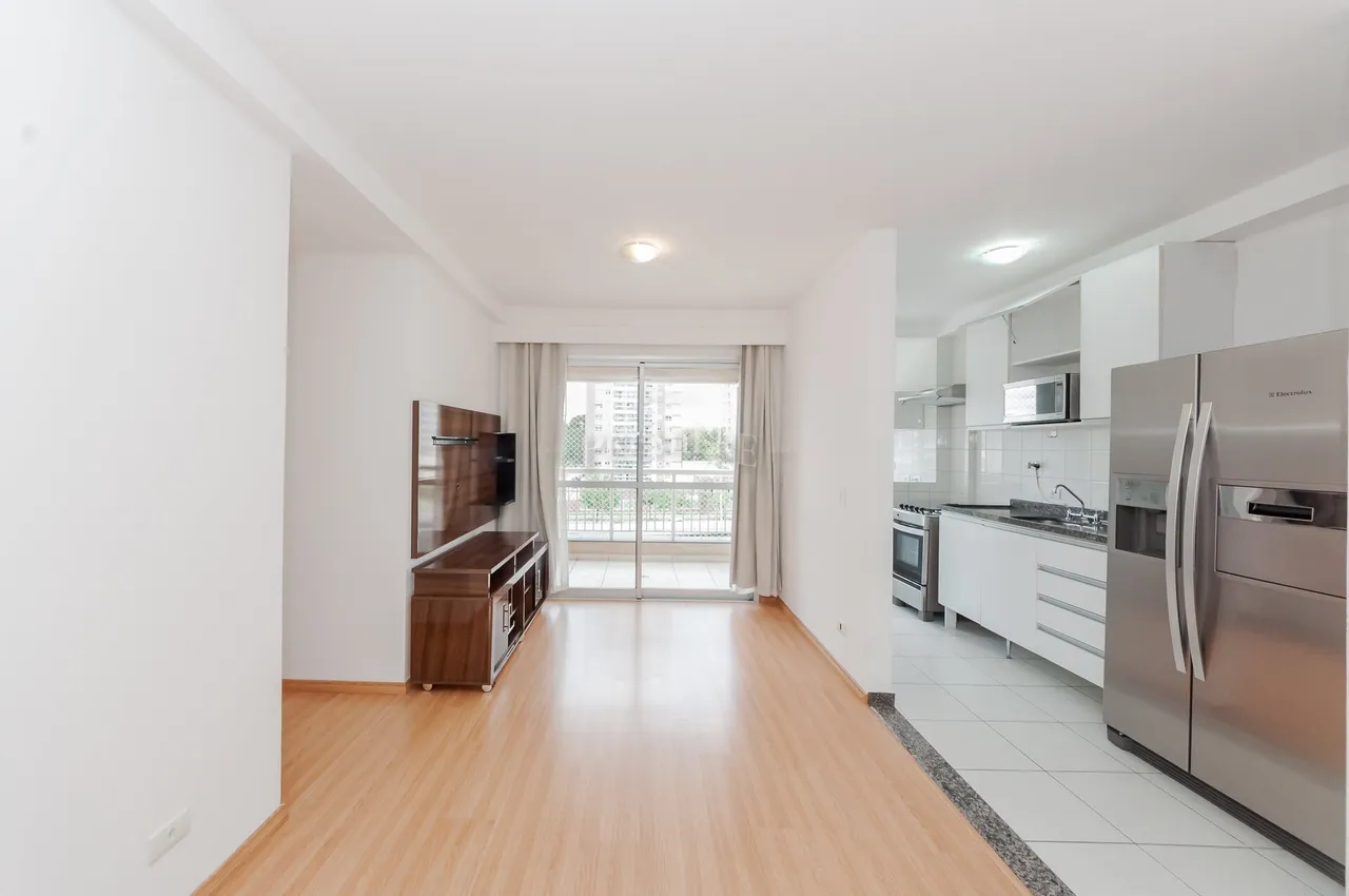 Unfurnished 3-bedroom apartment with 2 bathrooms