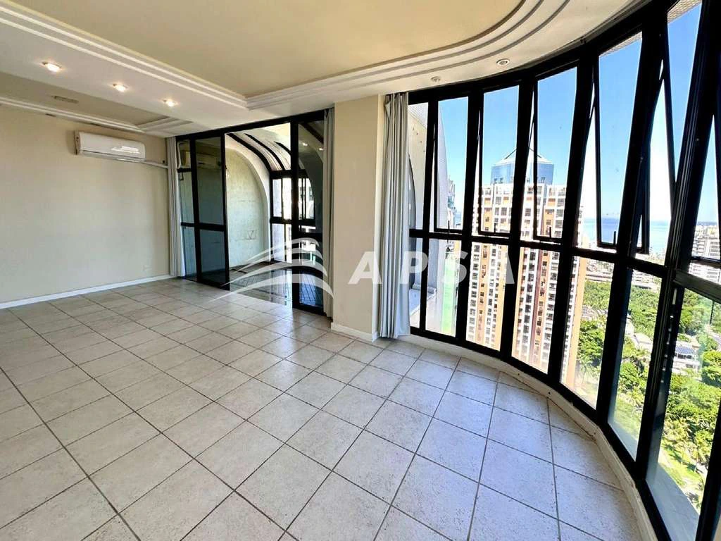 200 m² duplex with 3 en-suite bedrooms and 2 parking spots — photo 16
