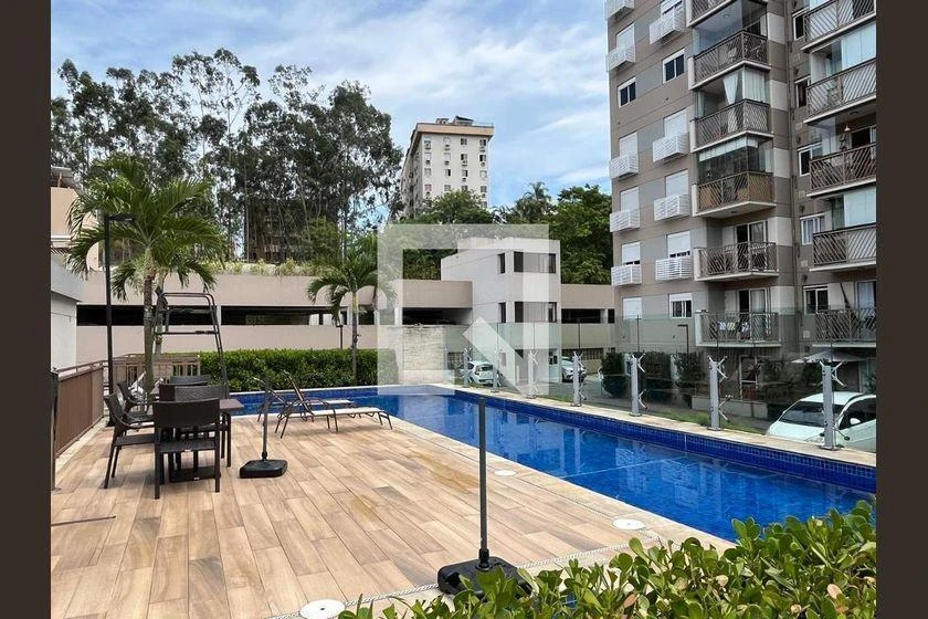 65 m² furnished apartment with balcony and 2 bedrooms — photo 3