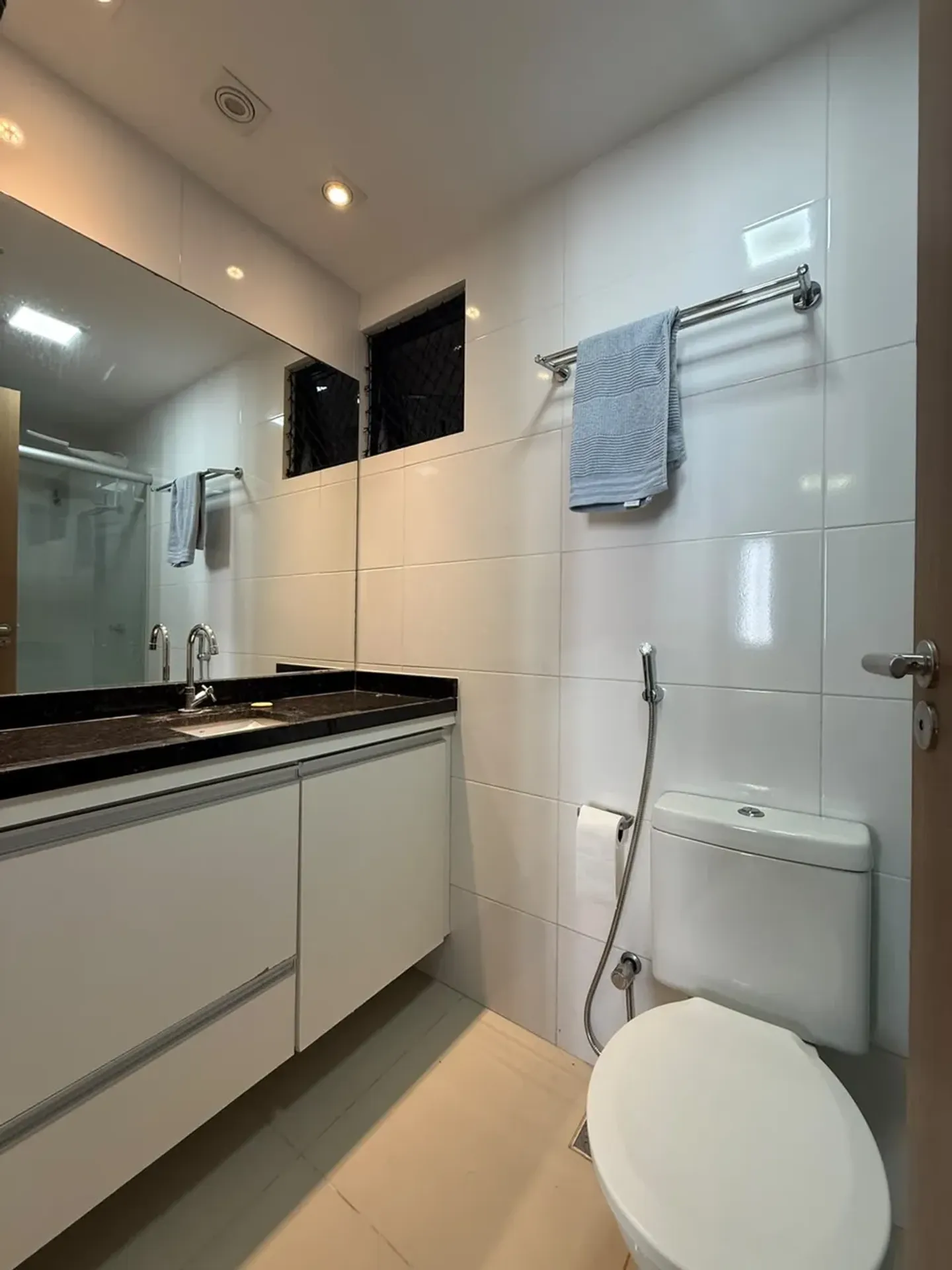 3-bedroom apartment with a home office — photo 8