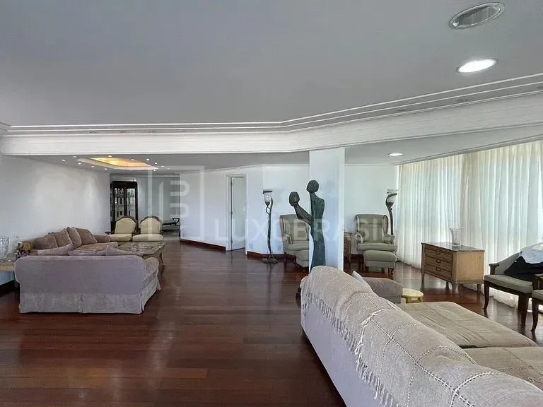 Apartamento com varanda envidraçada e 4 quartos — photo 12