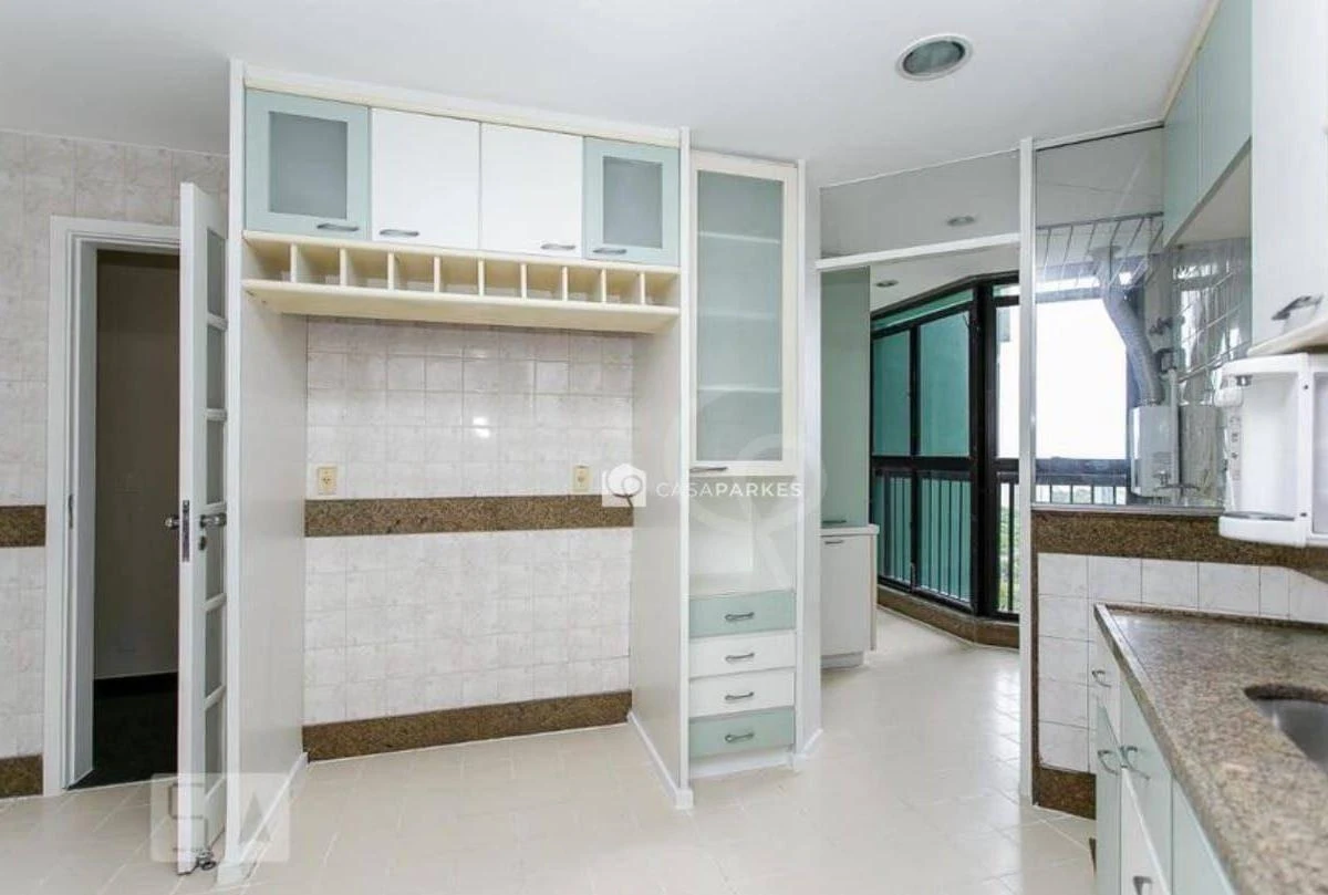 Квартира з 3 спальнями, 5 ванними кімнатами та 200 м² — photo 36