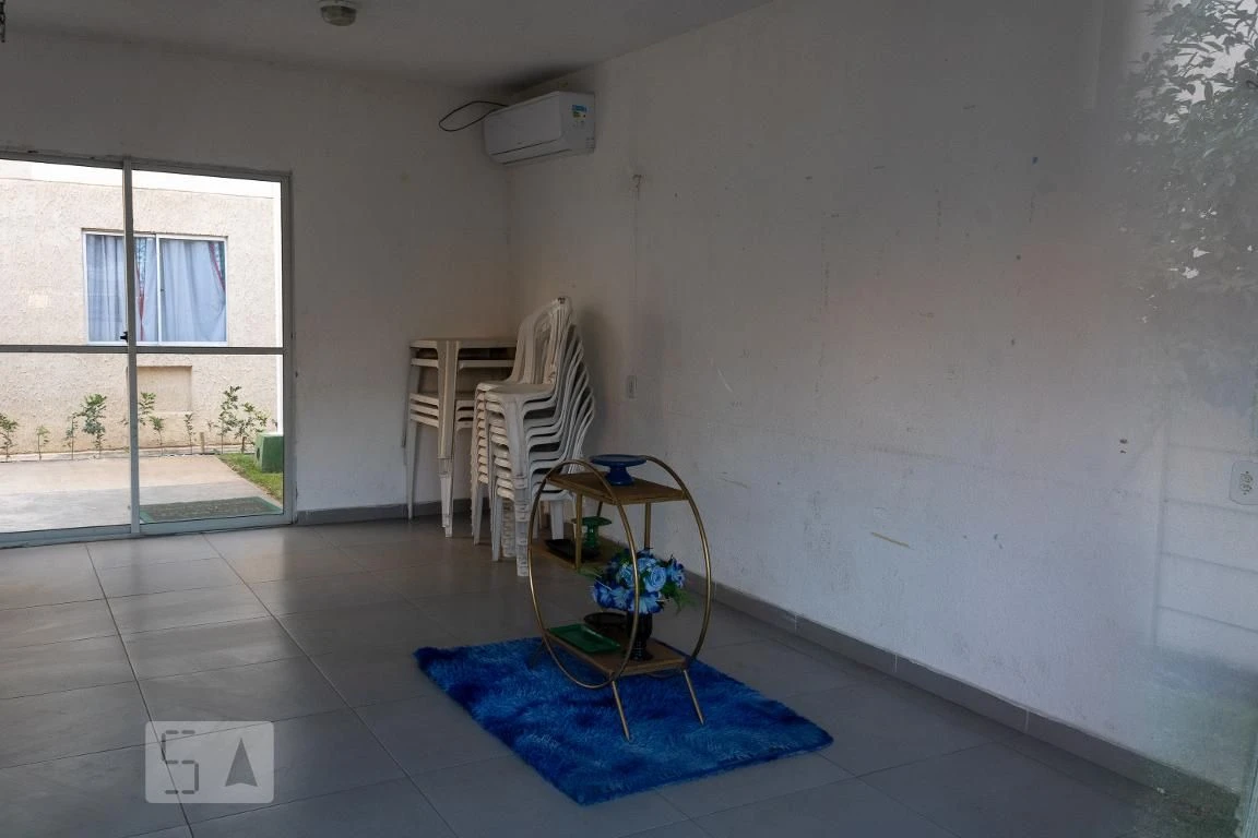 Apartamento com 2 quartos e área de lavanderia — photo 11