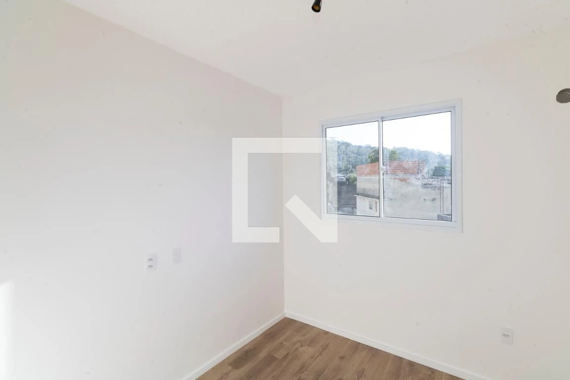 2-bedroom apartment with 1 bathroom, no parking — photo 30