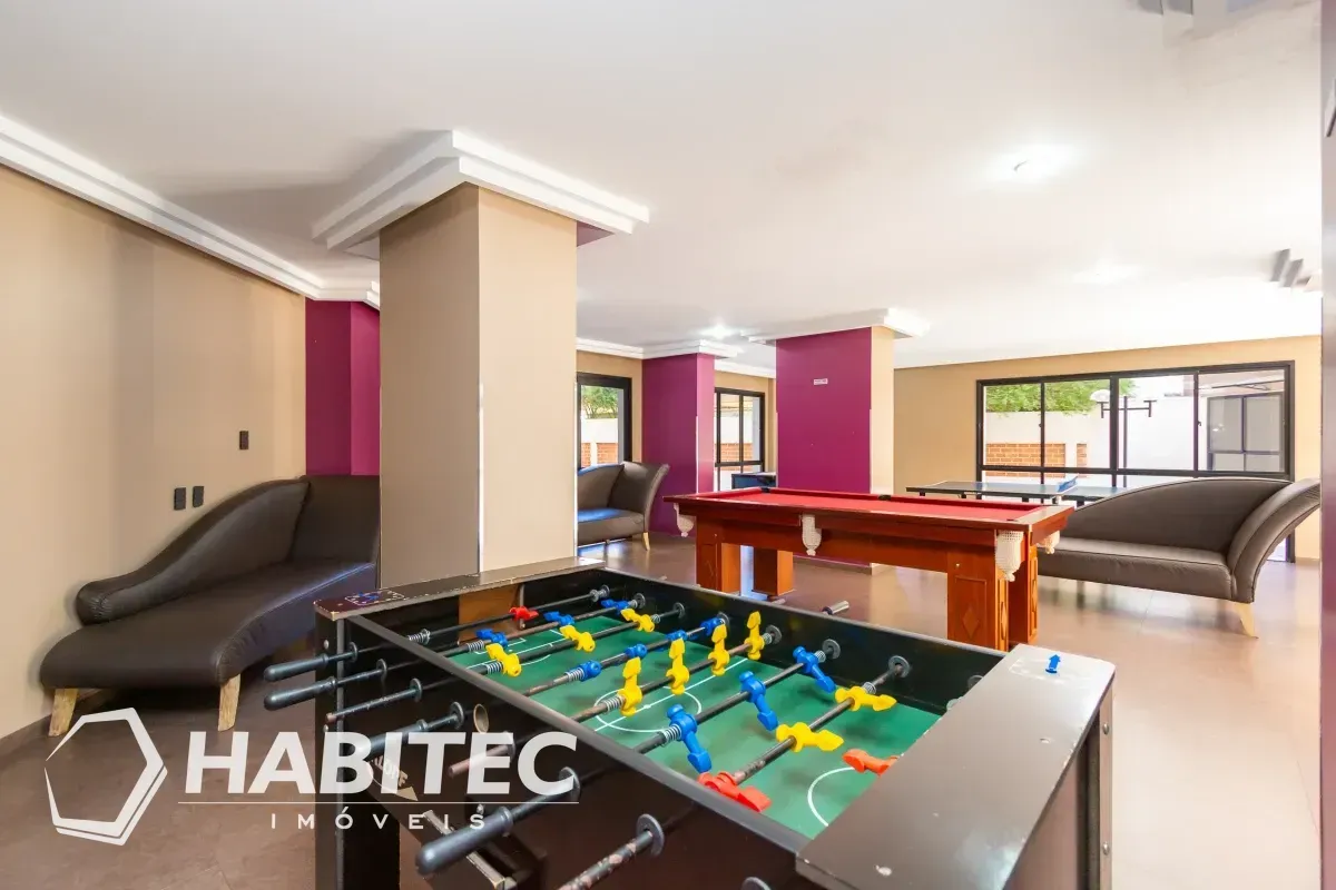 3-bedroom apartment with wood or laminate floors — photo 35