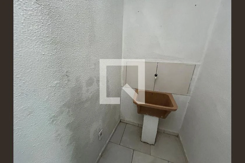 36 m² unfurnished apartment with 1 bedroom and a balcony