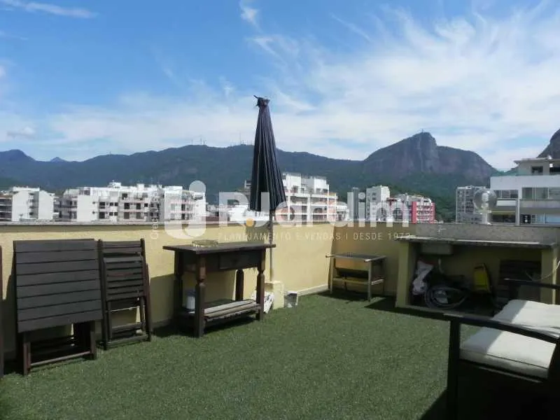 Cobertura com 4 quartos e 5 banheiros, varanda — photo 29