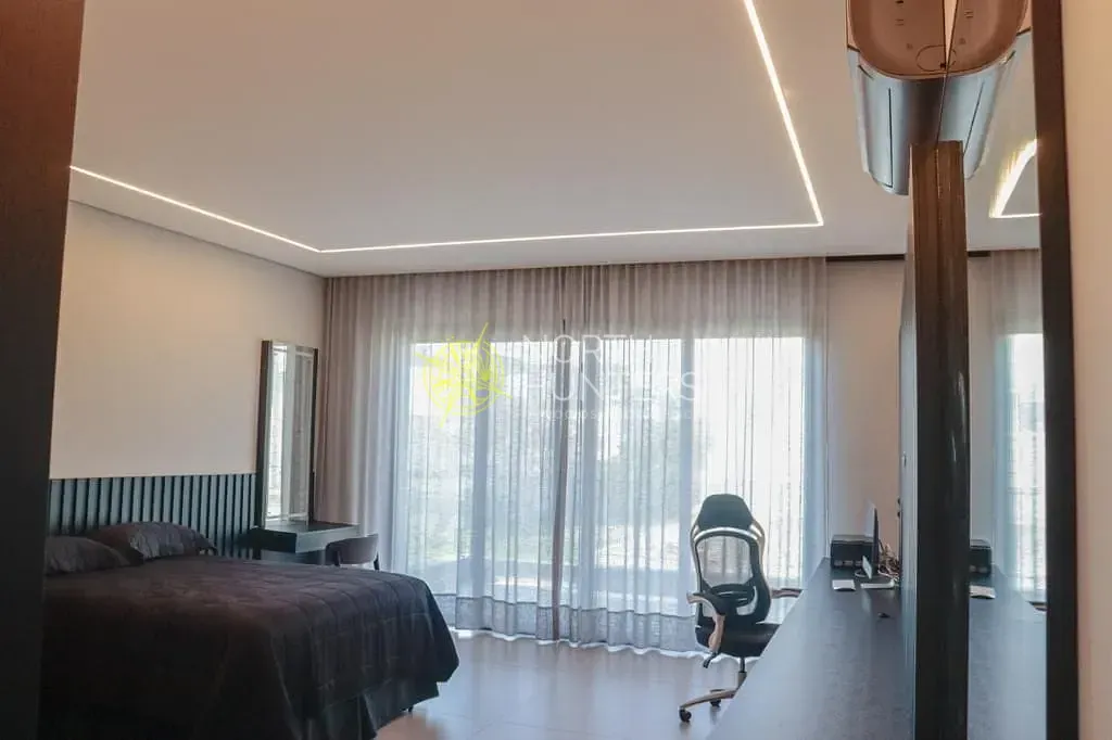Casa mobiliada de 5 suítes com 646 m² e 4 vagas — photo 8