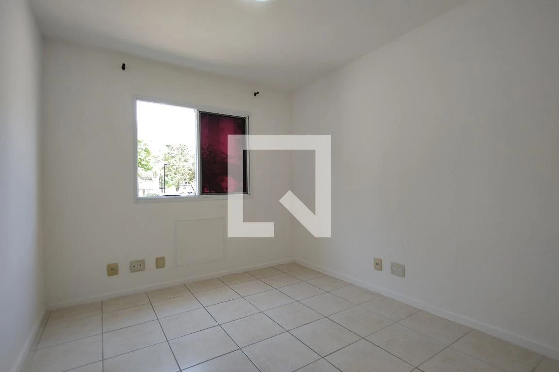 Unfurnished apartment with 3 bedrooms and open kitchen — photo 41