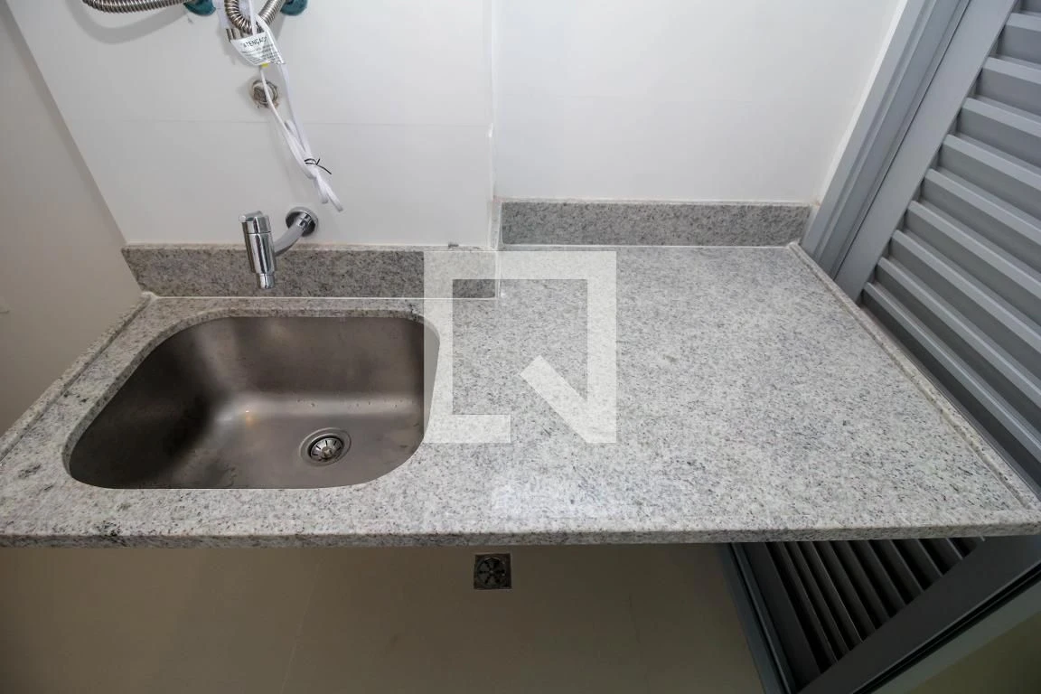Unfurnished apartment with 2 bedrooms, 1 en-suite — photo 48