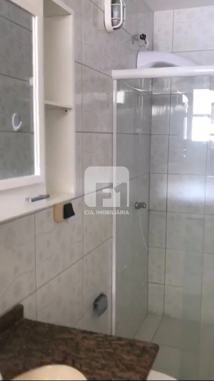 Apartment, 52 m², with wood or laminate floors — photo 12